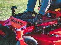 Gravely Pro-Turn® 148 Kawasaki® Zero-Turn Mower 991128 - Image 13